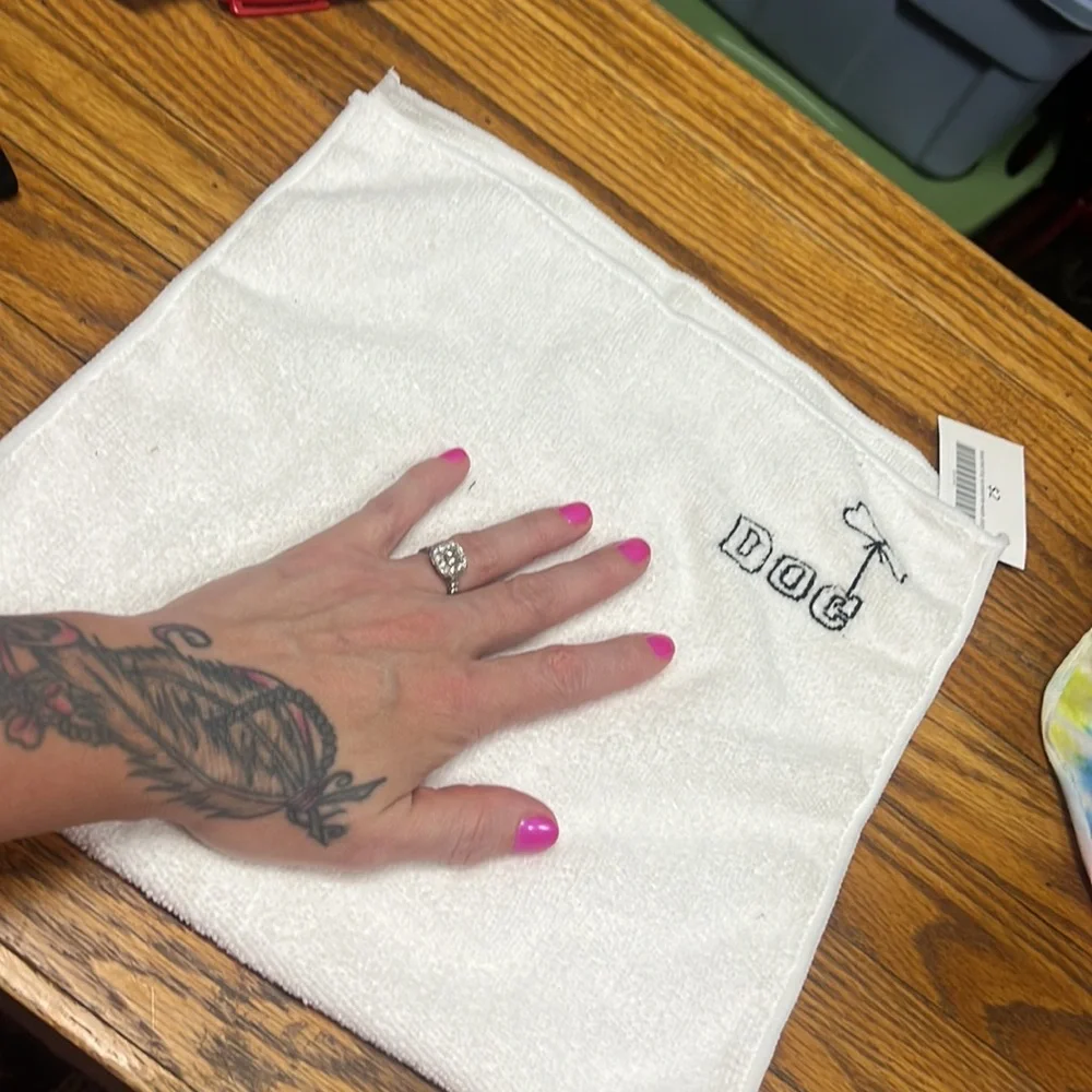 N/A hand pic